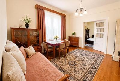 Apartament cu 2 camere nedecomandat în Tractorul