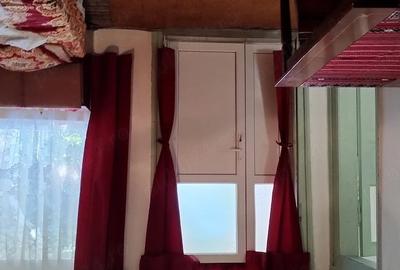 Casă cu 4 camere cu Teren 2500 Mp în Brădeanu - 1