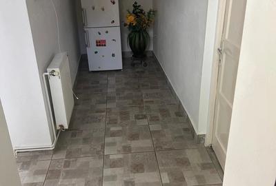 Casă cu 4 camere cu Teren 200 Mp în Reșița
