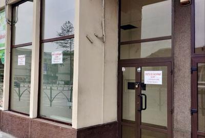 Spațiu comercial, de 34 mp, în Central - 6