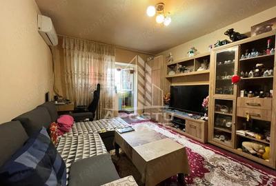 Apartament cu 3 camere semidecomandat în Dâmbovița - 3