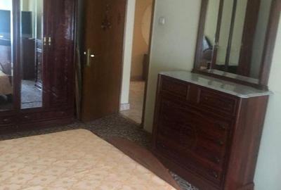 Apartament cu 3 camere semidecomandat, mobilat în 1 Mai - 7