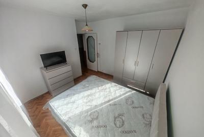 Apartament cu 2 camere decomandat în Tudor
