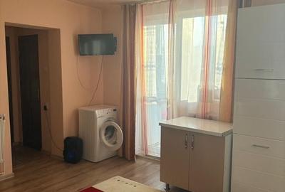 Apartament cu 3 camere decomandat în Petros
