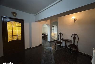 Apartament cu 4 camere decomandat în Central - 4