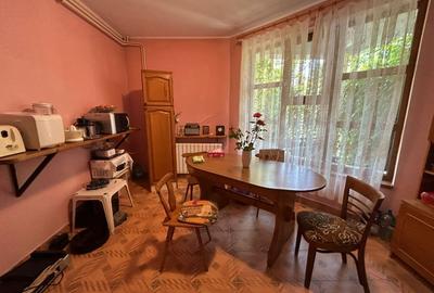 Casă individuală cu 5 camere cu Canalizare în Central - 4