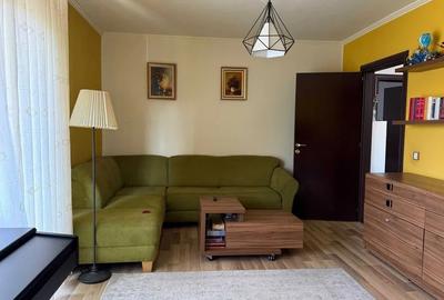 Apartament cu 3 camere decomandat, mobilat în Mărăști