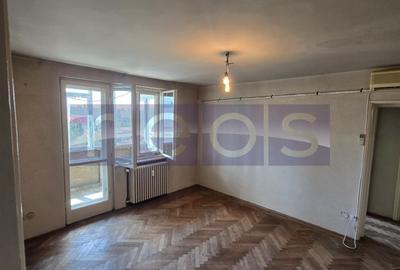 Apartament cu 3 camere decomandat în Tei