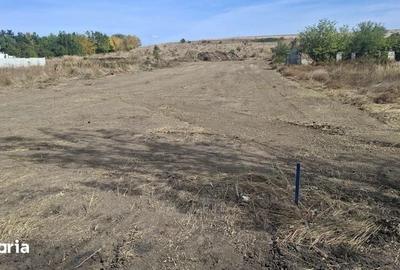 Teren de 500 mp, în Mischii