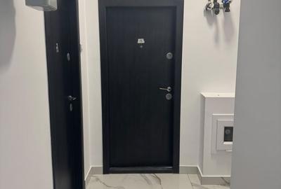 Apartament cu 2 camere decomandat în Lazu