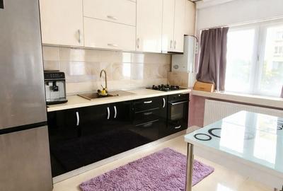 Apartament cu 3 camere decomandat în Titan - 3