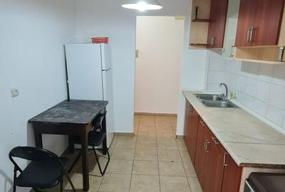 Apartament cu 2 camere decomandat în Vasile Aaron - 2