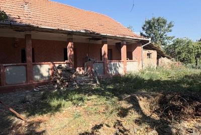 Teren de 1428 mp, în Șemlacu Mare