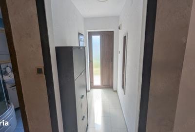 Apartament cu 3 camere în Vitan