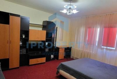 Garsonieră decomandată în Vitan