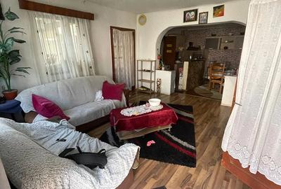 Casă cu 5 camere cu Teren 750 Mp în Central