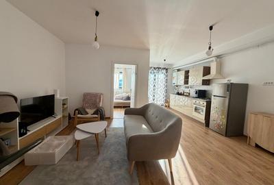 Apartament cu 2 camere, mobilat în Cetate
