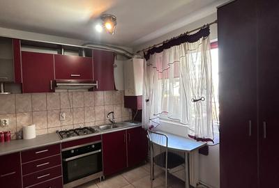 Duplex cu 4 camere cu Canalizare în Florești - 1