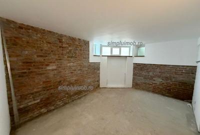 Apartament cu 3 camere decomandat în P-ța Unirii - 4