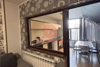 Casă cu 8 camere cu Teren 200 Mp în Central