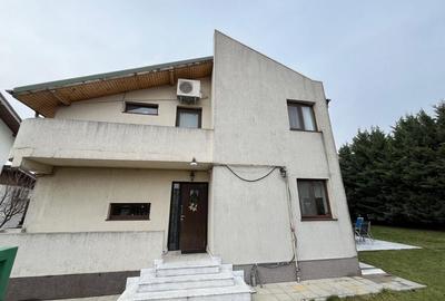 Casă cu 4 camere în Afumați