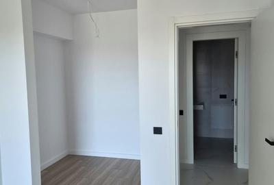 Apartament cu 2 camere decomandat în Theodor Pallady