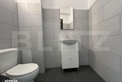 Spațiu comercial, de 142 mp, în Central - 4