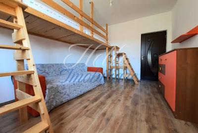 Apartament cu 3 camere semidecomandat, mobilat în Florești