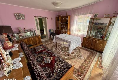 Casă cu 3 camere cu Garaj în Central - 9