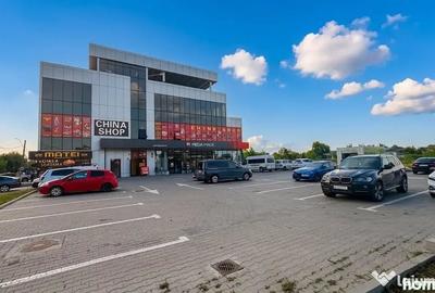Spațiu comercial, de 800 mp, în Ștefăneștii de Jos