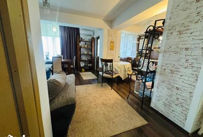 Apartament cu 3 camere decomandat în Central - 1
