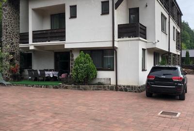 Casă cu 4 camere în Central