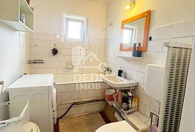 Apartament cu 2 camere decomandat în Decebal