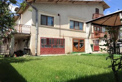 Teren de 3923 mp, în Vidra