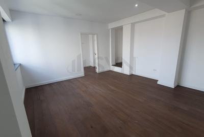 Apartament cu 2 camere decomandat în Polonă - 4