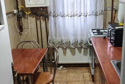 Apartament cu 3 camere decomandat în Exterior Vest - 2