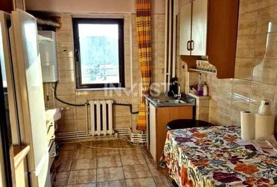 Apartament cu 3 camere decomandat în Păcurari