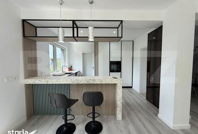 Casă cu 6 camere cu Teren 1875 Mp în Luna - 2