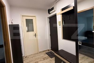 Apartament cu 2 camere, mobilat în Central
