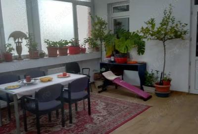 Apartament cu 5 camere semidecomandat în Barbu Văcărescu - 2