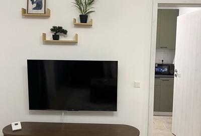 Apartament cu 2 camere decomandat în Uverturii