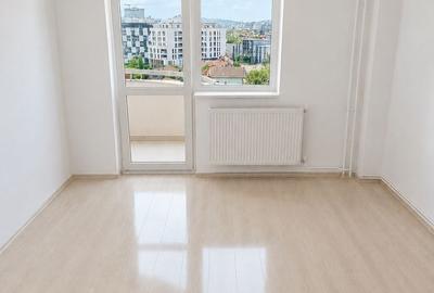 Apartament cu 2 camere decomandat în Mărăști