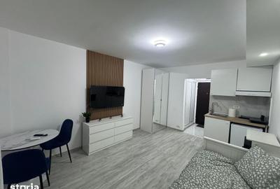 Garsonieră în Titan - 2