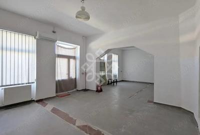 Casă cu 2 camere cu Teren 306 Mp în Central - 12