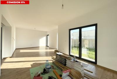 Duplex cu 5 camere cu Canalizare în Moșnița Nouă - 3