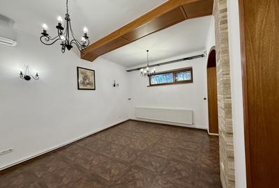 Casă individuală cu 7 camere cu Canalizare în Ultracentral - 37