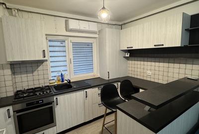 Apartament cu 2 camere în Apărătorii Patriei