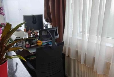 Apartament cu 2 camere semidecomandat în Cornișa