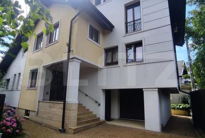 Casă cu 5 camere cu Teren 500 Mp în Central