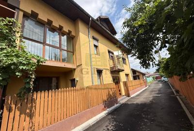 Casă individuală cu 5 camere cu Canalizare în Rovine - 2
